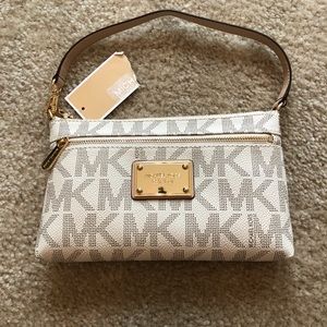 Michael Kors wristlet BRAND NEW